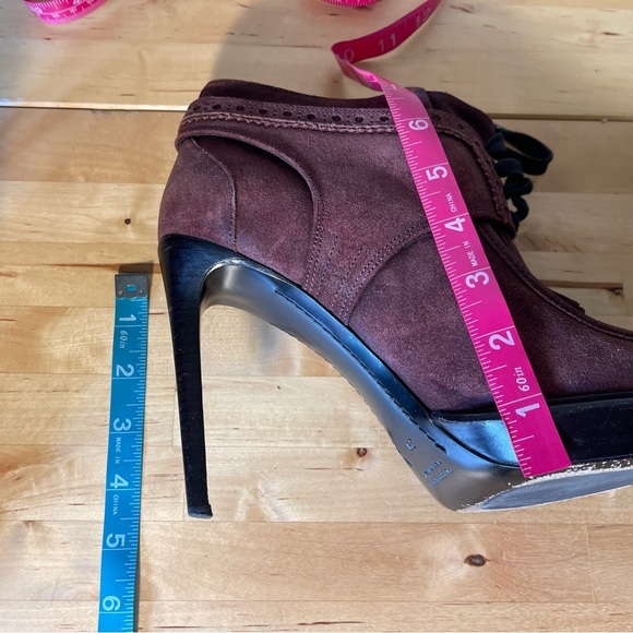 Burberry Prorsum suede embossed kiltie Ankle boots Size EU 39 - Picture 14 of 15